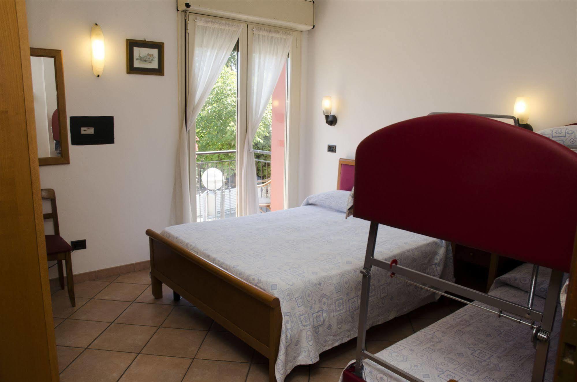 Hotel Cenni 3*