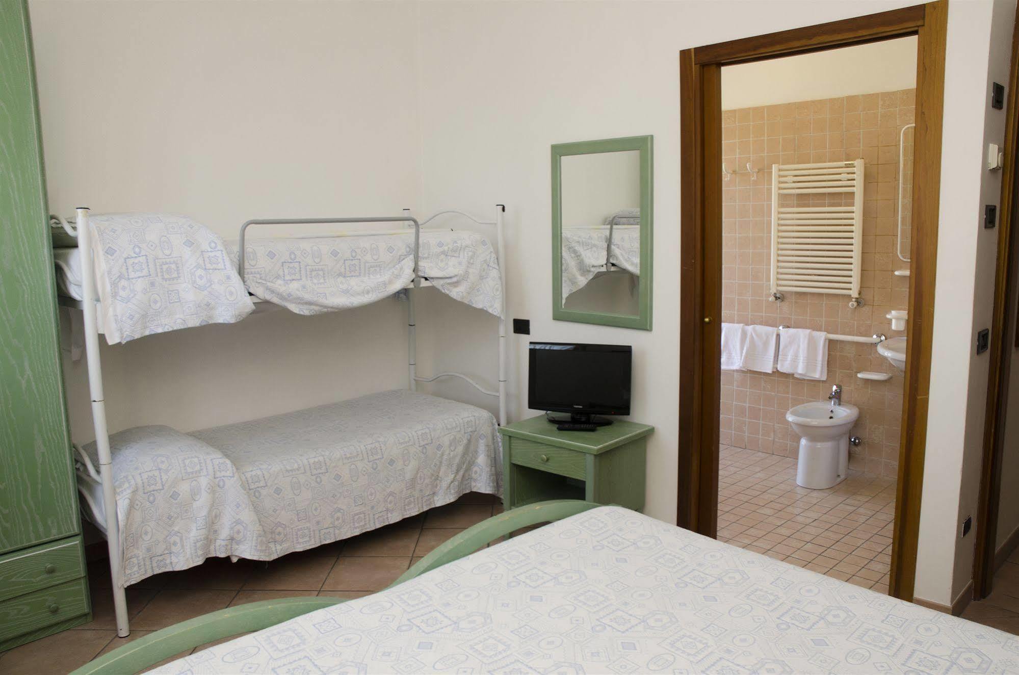 Cenni Hotel