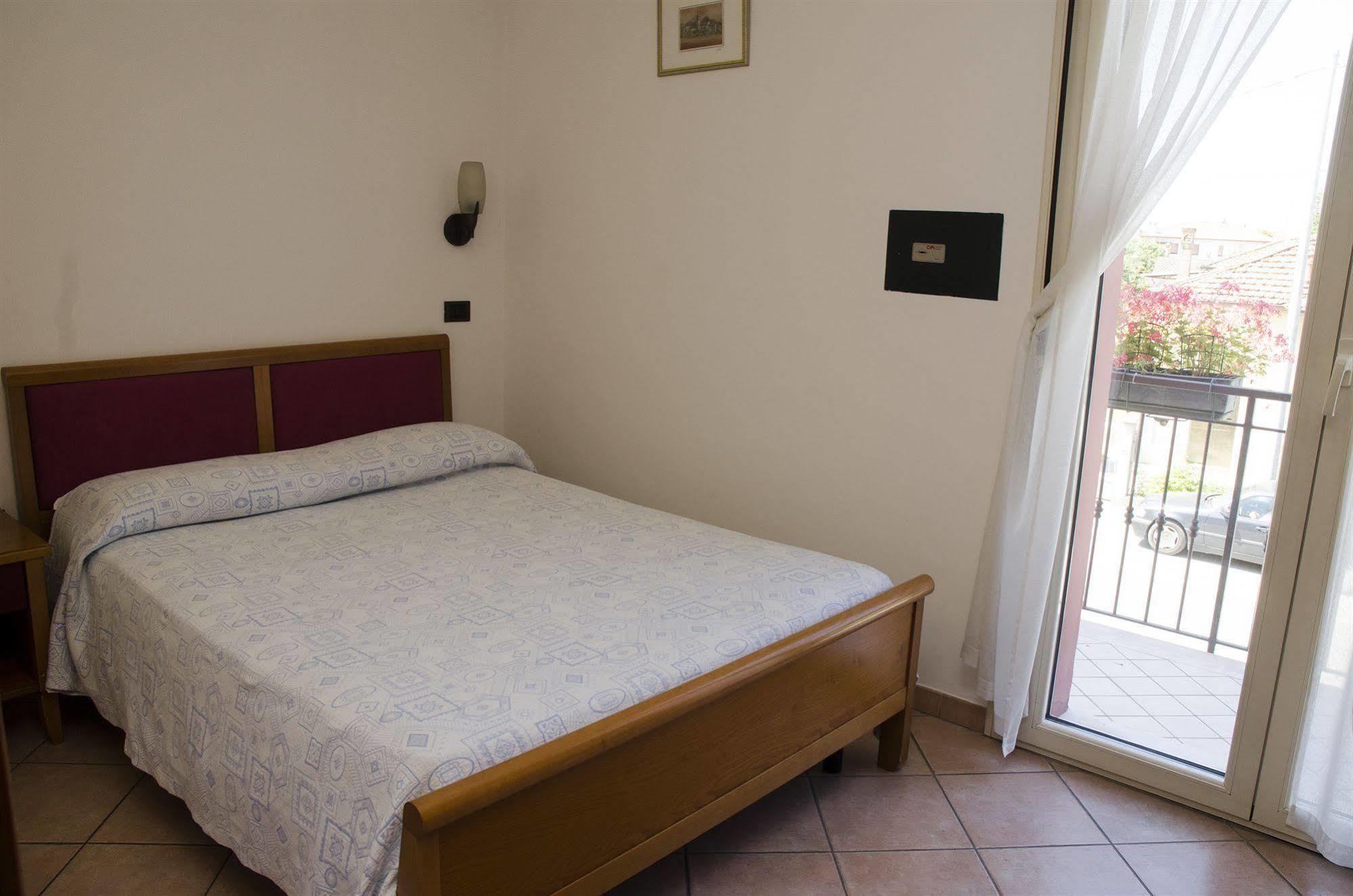 Cenni Hotel